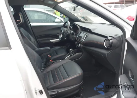 2019 Nissan Kicks Sr z USA, uszkodzony, nr VIN 3N1CP5CU8KL551984